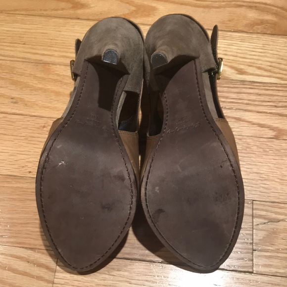 Elizabeth and James Leather Heels - Picture 7 of 7